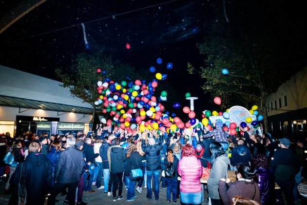 Große Party anlässlich der Präsentation der neu überdachten Außenpassage